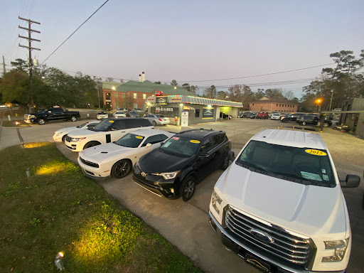 Used Car Dealer «Auto Direct», reviews and photos, 729 N Causeway Blvd, Mandeville, LA 70448, USA