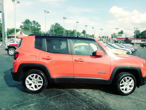 Car Dealer «Bill Gaddis Chrysler-Dodge-Jeep-Ram», reviews and photos, 1717 Wheeling Ave, Muncie, IN 47303, USA