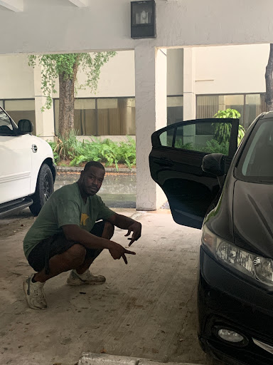 INSTANT CLEAN LLC en Lauderhill