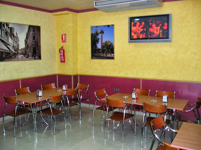 Café-Bar Las Buganvillas - C. Arado, 6, 02006 Albacete, Spain