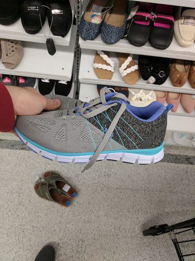 Clothing Store «Ross Dress for Less», reviews and photos, 3331 Jefferson St, Napa, CA 94558, USA