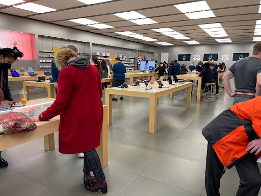 Computer Store «Apple King of Prussia», reviews and photos, 160 N Gulph Rd, King of Prussia, PA 19406, USA