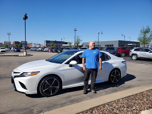 Toyota Dealer «Toyota of La Crosse», reviews and photos, 800 3rd St S, La Crosse, WI 54601, USA