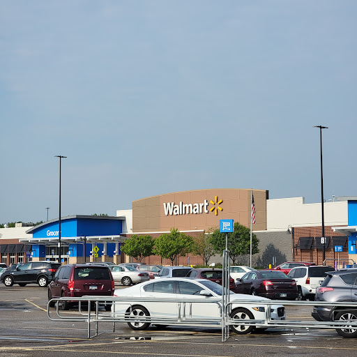 Department Store «Walmart Supercenter», reviews and photos, 850 Co Rd E East, Vadnais Heights, MN 55127, USA