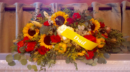 Florist «Garden of Eden Flower Shop, Pennsville», reviews and photos, 199 N Broadway, Pennsville, NJ 08070, USA