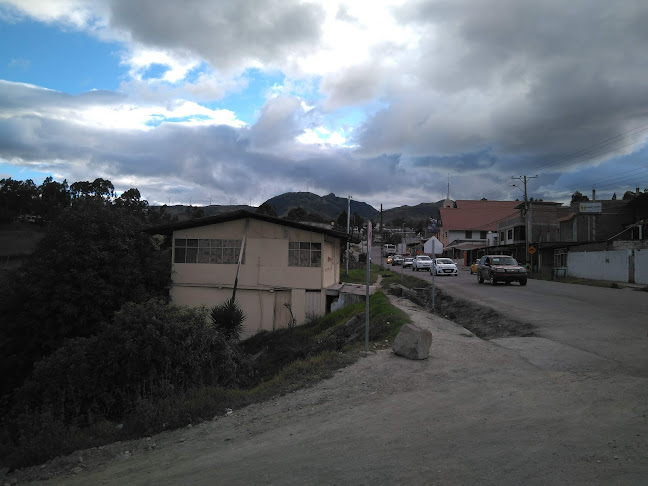 Iglesia Católica Sagrada Familia de Belén - Loja