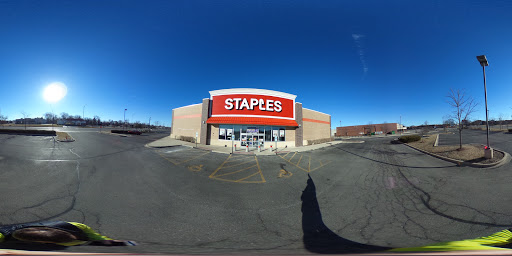 Office Supply Store «Staples», reviews and photos, 1125 E Ogden Ave, Naperville, IL 60563, USA