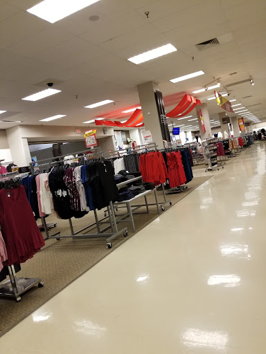 Shopping Mall «Louis Joliet Mall», reviews and photos, 3340 Mall Loop Dr, Joliet, IL 60431, USA