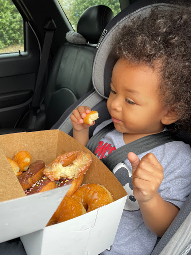 Donut Shop «Dough In The Box», reviews and photos, 3184 Austell Rd SW, Marietta, GA 30008, USA