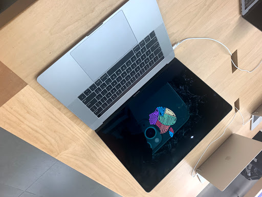 Computer Store «Apple Fashion Valley», reviews and photos, 7007 Friars Rd, San Diego, CA 92108, USA