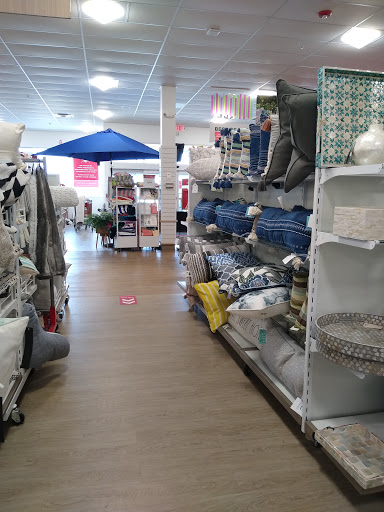 Department Store «HomeGoods», reviews and photos, 65 Commerce Way, Seekonk, MA 02771, USA