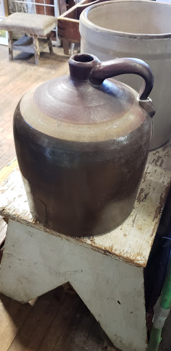 Antique Furniture Store «Old American Barn», reviews and photos, 107 Martinsburg Ave, Gordonsville, VA 22942, USA