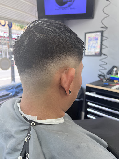 Barber Shop «Los Compadres Barber Shop», reviews and photos, 314 Moody St, Waltham, MA 02452, USA