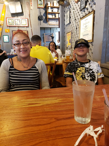 American Restaurant «Cracker Barrel Old Country Store», reviews and photos, 13833 W Hillsborough Ave, Tampa, FL 33635, USA