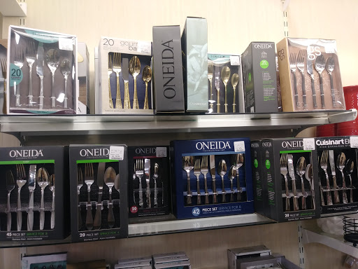 Department Store «HomeGoods», reviews and photos, 11100 W Burleigh St #140, Wauwatosa, WI 53222, USA