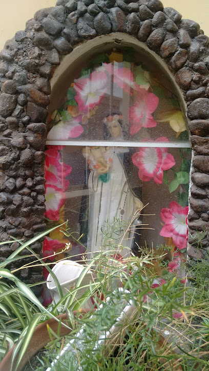 Gruta a la Virgen Santa Rosa de Lima