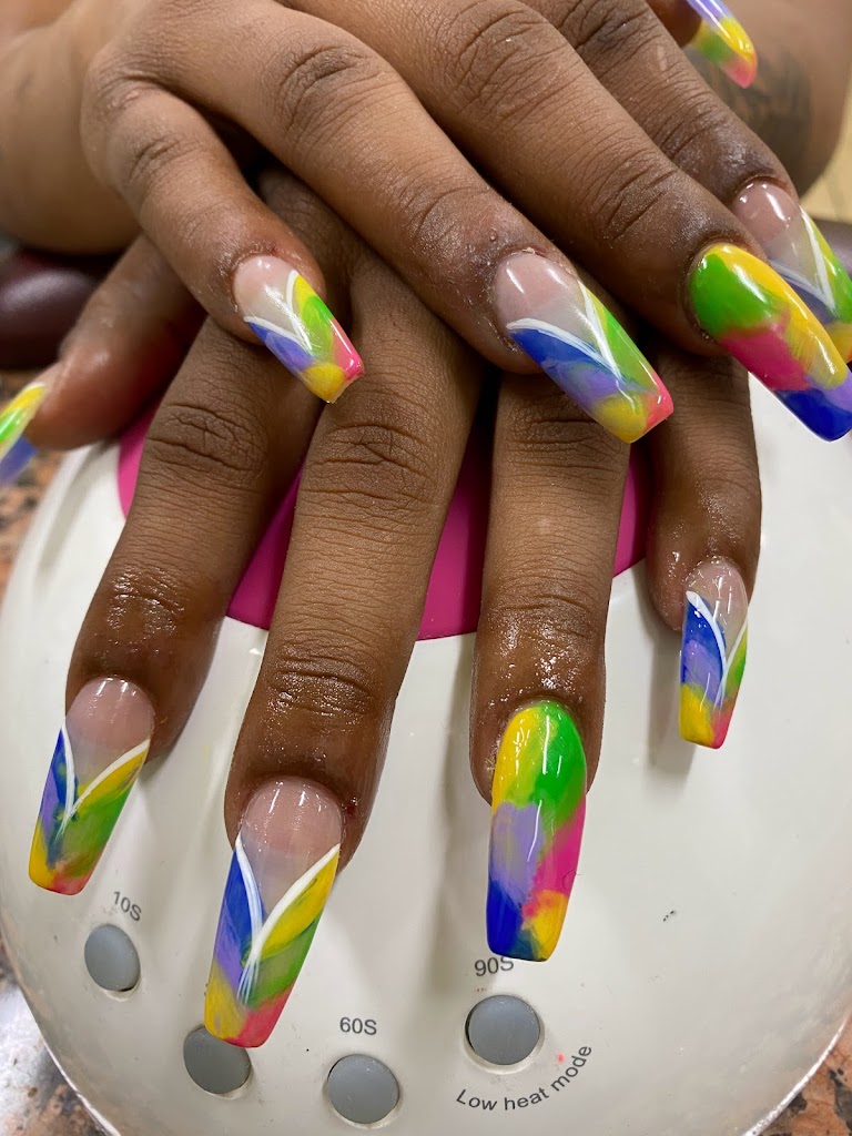 Nee's Hair & Nails 92115