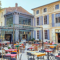 Photos du propriétaire du Restaurant Bistrot Les Pieds dans l’Eau à Saint-Rémy-de-Provence - n°3