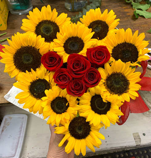 Florist «The Flower Shop», reviews and photos, 10530 Magnolia Ave, Riverside, CA 92505, USA