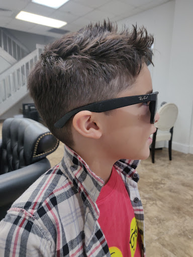 Beauty Salon «Cabellos Salon», reviews and photos, 125 SE 1st Ave, Miami, FL 33131, USA