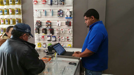 Cell Phone Store «RepairXpert», reviews and photos, 191 Westchester Ave, Port Chester, NY 10573, USA