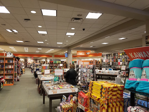 Used Book Store «2nd & Charles», reviews and photos, 336 IL-59, Naperville, IL 60540, USA
