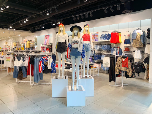 Clothing Store «Forever 21», reviews and photos, 10300 Little Patuxent Pkwy #1780, Columbia, MD 21044, USA