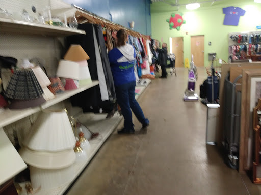 Non-Profit Organization «Goodwill Store & Donation Center», reviews and photos, 1201 W Washington Blvd, Chicago, IL 60607, USA