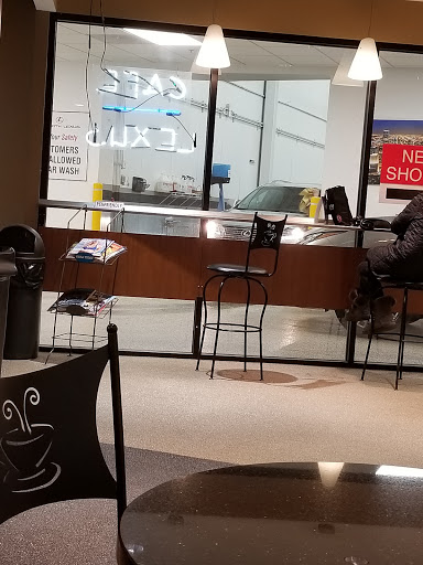 Lexus Dealer «McGrath Lexus of Chicago», reviews and photos, 1250 W Division St, Chicago, IL 60642, USA