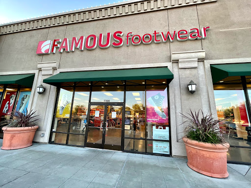 Famous Footwear, 2300 Daniels St, Manteca, CA 95337, USA, 