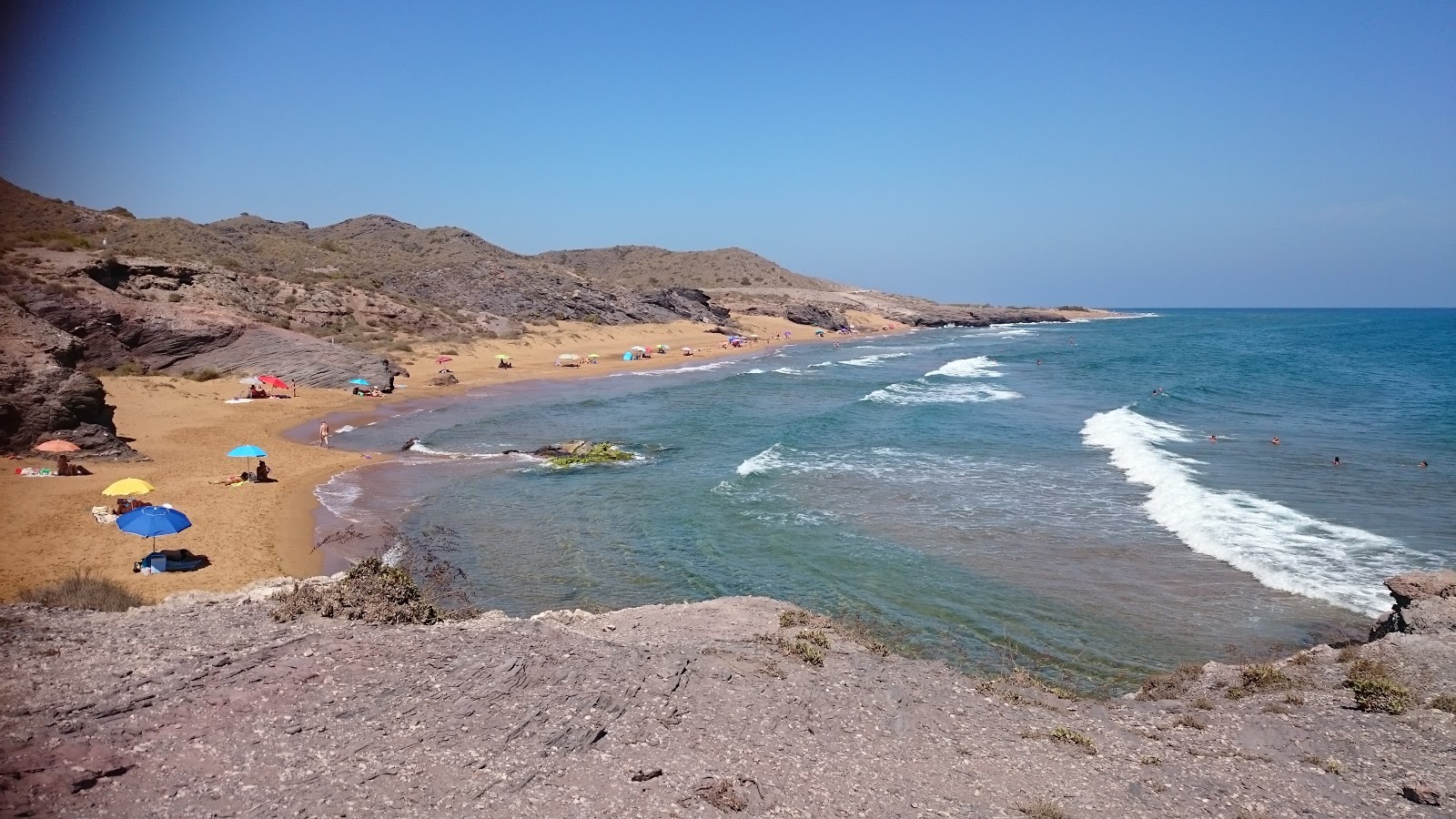 Foto af Playa Negrete med høj niveau af renlighed