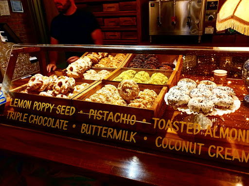 Donut Shop «Doughnut Vault», reviews and photos, 111 N Canal St, Chicago, IL 60606, USA