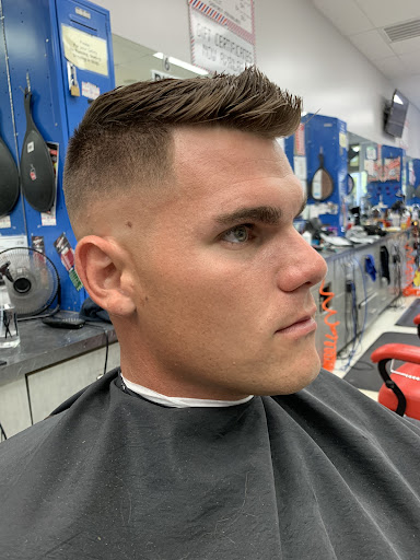 Barber Shop «All Pro Barbers», reviews and photos, 3325 Lithia Pinecrest Rd, Valrico, FL 33594, USA