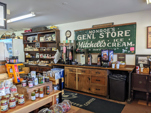 Grocery Store «Cornwall Country Market», reviews and photos, 25 Kent Rd S, Cornwall Bridge, CT 06754, USA