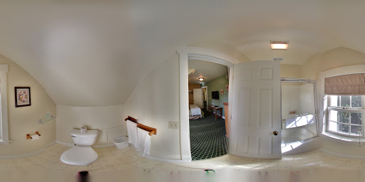 Restaurant «Hawkshead Restaurant», reviews and photos, 523 Hawks Nest Dr, South Haven, MI 49090, USA