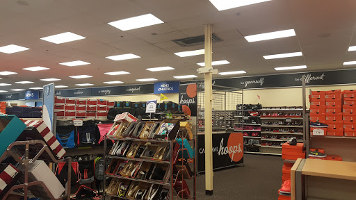 Shoe Store «Shoe Carnival», reviews and photos, 2100 S Gilbert Rd, Chandler, AZ 85233, USA