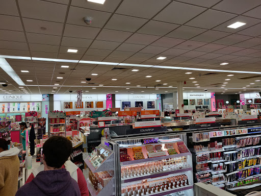 Cosmetics Store «Ulta Beauty», reviews and photos, 2155 W 22nd St #7, Oak Brook, IL 60523, USA
