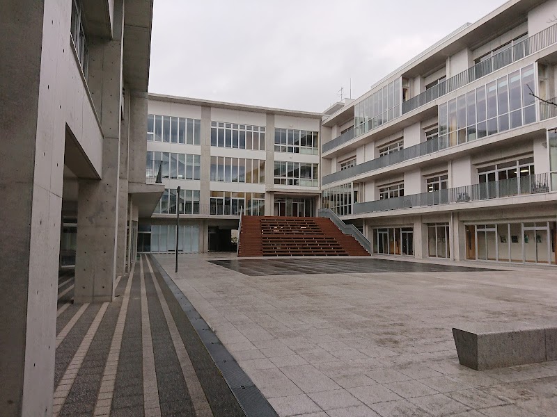 富山県立富山中部高等学校 富山県富山市芝園町 高等学校 グルコミ