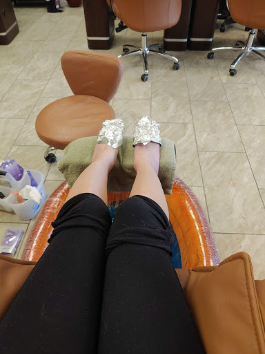 Nail Salon «Nail Envy Salon», reviews and photos, 435 Angela Ln #16, Crystal Lake, IL 60014, USA