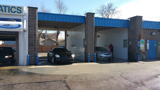 Ultimate Car Wash en Round Lake Beach