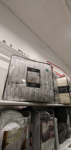 Department Store «HomeGoods», reviews and photos, 9 Kilton Rd, Bedford, NH 03110, USA