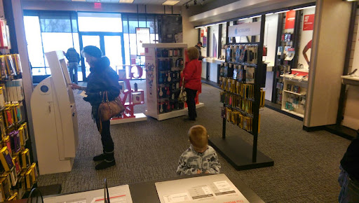 Cell Phone Store «Verizon», reviews and photos, 1234 S Hover Rd #200, Longmont, CO 80501, USA