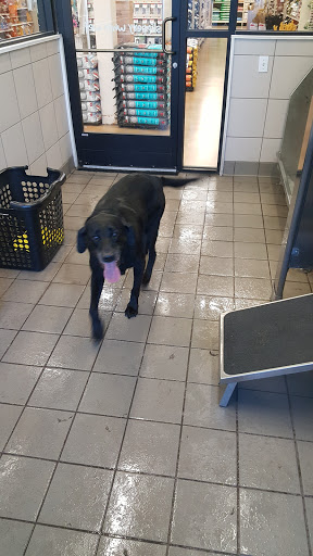 Pet Supply Store «Pet Supplies Plus», reviews and photos, 3060 N Lewis Ave, Waukegan, IL 60087, USA