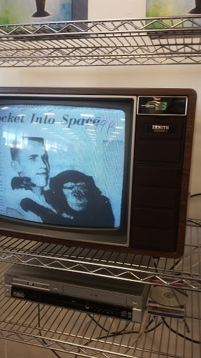 Thrift Store «Goodwill West Palm Beach/Gulfstream Super Store & Donation Center», reviews and photos