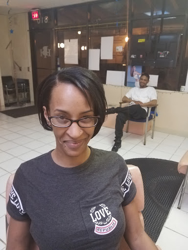 Beauty Salon «Heavenly hair & body salon I Hair Extension», reviews and photos, 810 Wood St #3, Pittsburgh, PA 15221, USA