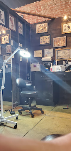 Tattoo Shop «Black Diamond Tattoo», reviews and photos, 412 Lincoln Blvd, Venice, CA 90291, USA