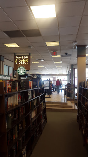 Book Store «Barnes & Noble», reviews and photos, 5405 Touhy Ave, Skokie, IL 60077, USA