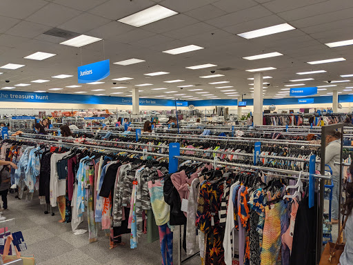 Clothing Store «Ross Dress for Less», reviews and photos, 2851 El Camino Real, Tustin, CA 92782, USA