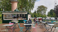 Atmosphère du Crêperie le Kiosque du Parc à L'Isle-Adam - n°1