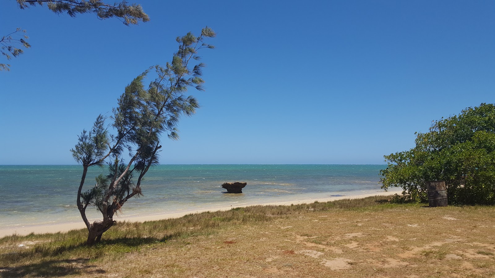 Foto di Plage de Pindai con costa lunga e dritta